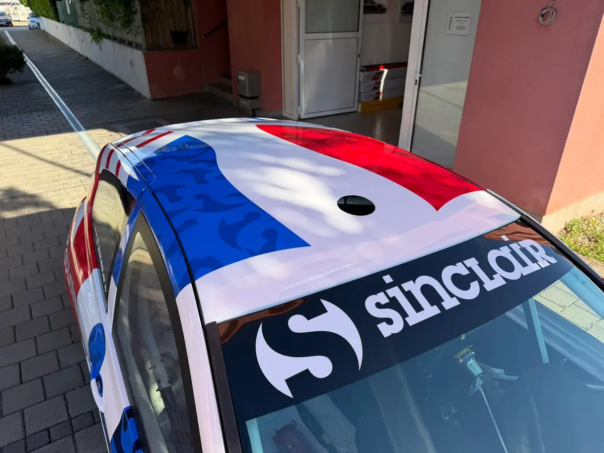 Tiskani krov s logotipom sponzora