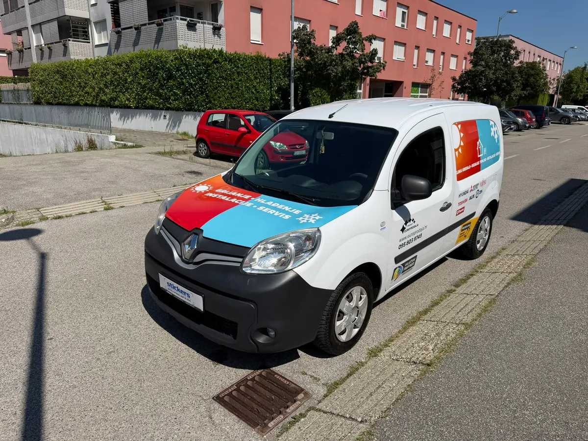 Renault Kangoo s oslikavanjem u više boja